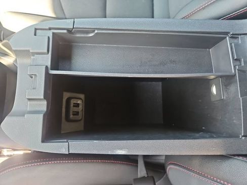 Used 2023 Chevrolet Equinox RS FWD image 26
