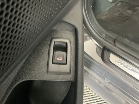 New 2026 BMW 330i Sedan w/ M Sport Package image 26