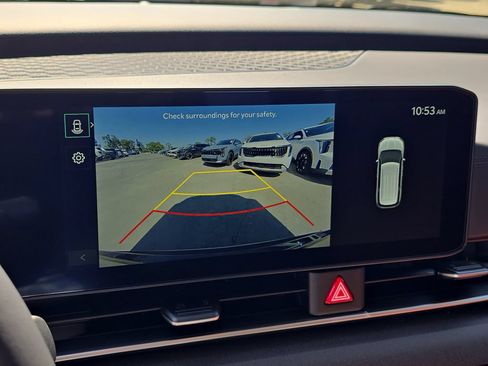 New 2026 Kia Carnival EX FWD image 24