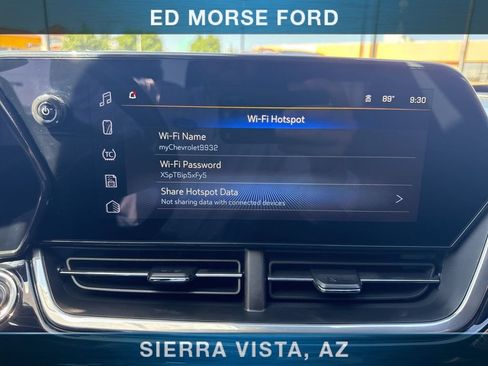 Used 2024 Chevrolet Trax RS FWD image 14