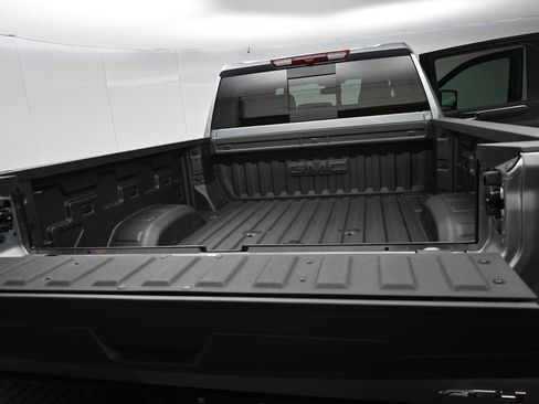 New 2026 GMC Sierra 2500 AT4 AWD/4WD image 13