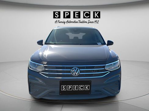Used 2024 Volkswagen Tiguan SE AWD/4WD image 18