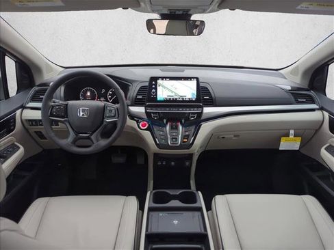 New 2026 Honda Odyssey Touring image 14