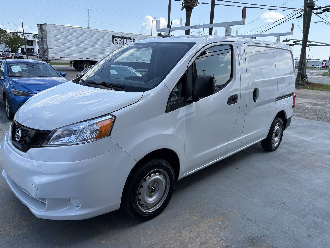 Used 2021 Nissan NV200 S FWD image 2