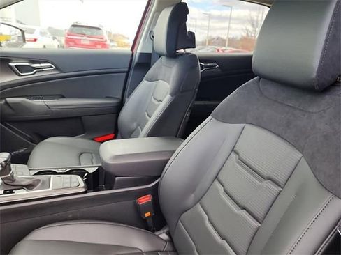 New 2026 Kia Sportage SX image 13