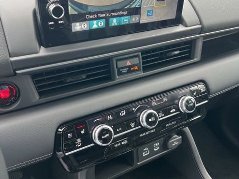 New 2025 Honda Pilot Elite image 10