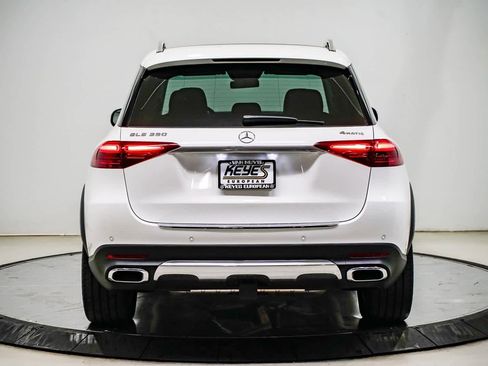 Used 2025 Mercedes-Benz GLE 350 4MATIC image 3