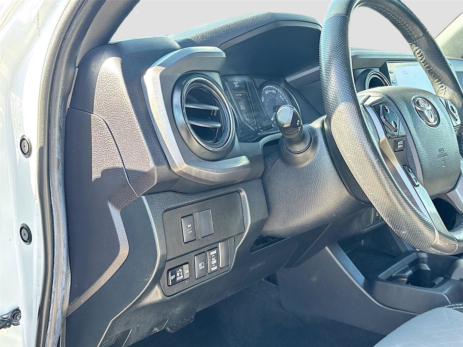 Used 2021 Toyota Tacoma TRD Off-Road RWD image 10