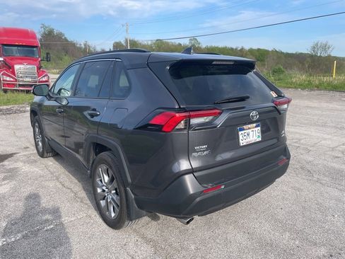 Used 2025 Toyota RAV4 XLE Premium w/ Weather Package AWD/4WD image 8