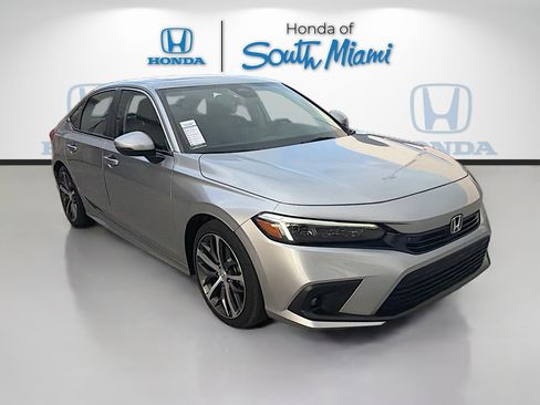 Used 2023 Honda Civic Touring image 1