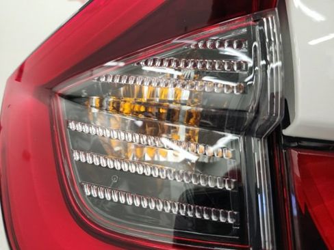 Used 2025 Honda CR-V EX-L image 21
