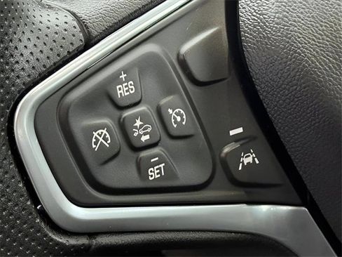 Used 2023 Chevrolet Malibu LS image 14