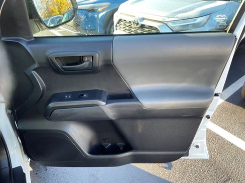 Certified 2023 Toyota Tacoma SR image 9