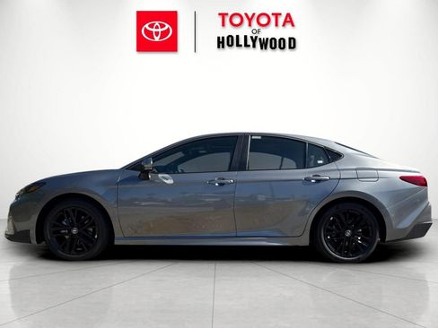 New 2026 Toyota Camry SE FWD image 9