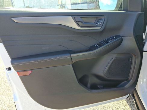 New 2026 Ford Escape Active image 8