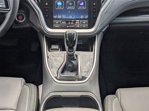 Used 2025 Subaru Outback Onyx Edition image 17