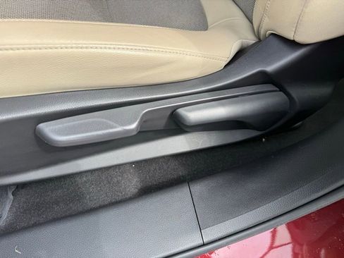 Certified 2021 Honda Clarity Plug-In Hybrid image 15