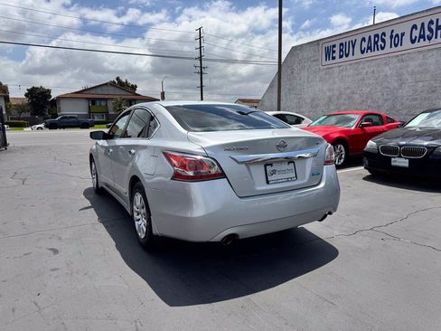Used 2014 Nissan Altima 2.5 S FWD image 2