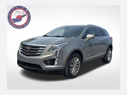 Used 2018 Cadillac XT5 Luxury w/ Driver Awareness Package FWD image 1