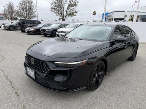 Used 2023 Honda Accord Sport image 1