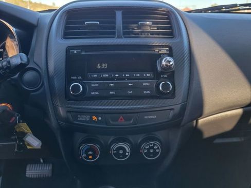 Used 2016 Mitsubishi Outlander Sport ES image 20