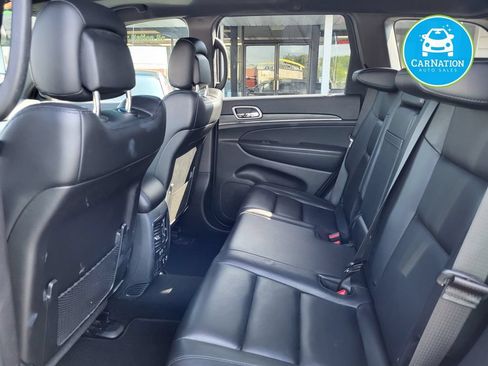 Used 2020 Jeep Grand Cherokee Limited AWD/4WD image 13
