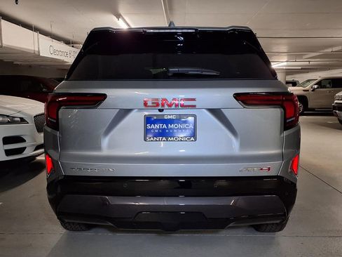 New 2026 GMC Terrain AT4 AWD/4WD image 9