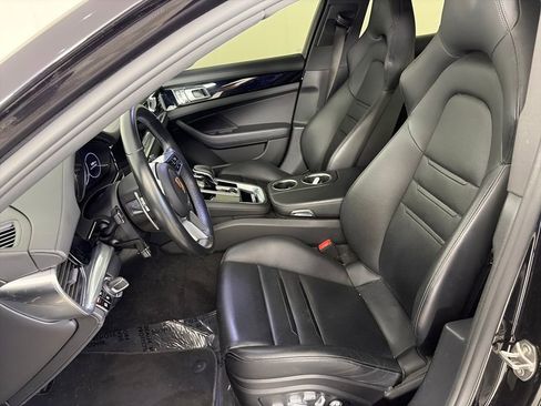 Used 2018 Porsche Panamera 4S image 11