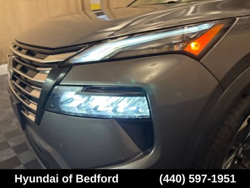Used 2024 Nissan Rogue SV AWD/4WD image 10