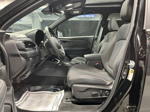 Used 2026 Subaru Forester Premium AWD/4WD image 13