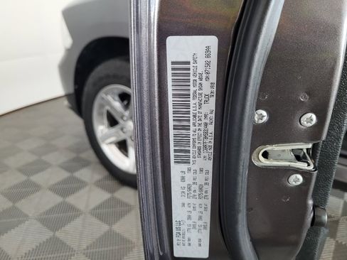 Used 2017 RAM 1500 Express w/ Express Value Package AWD/4WD image 33
