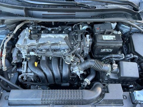 Used 2022 Toyota Corolla LE image 11