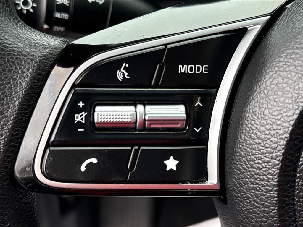 Certified 2024 Kia Forte LXS w/ LXS Technology Package FWD image 16