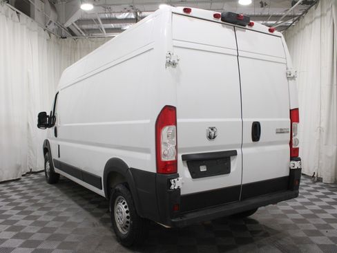 Used 2025 RAM ProMaster 2500 w/ Convenience Group FWD image 26