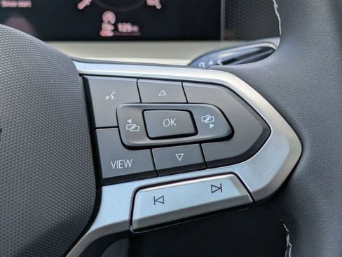 New 2026 Volkswagen Tiguan SE FWD image 36