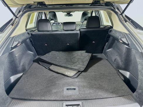 Used 2024 Nissan Ariya AWD image 27