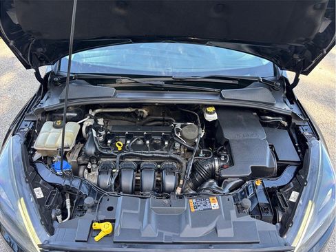 Used 2018 Ford Focus SEL FWD image 37