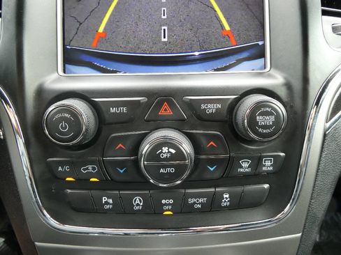 Used 2018 Jeep Grand Cherokee Limited AWD/4WD image 20