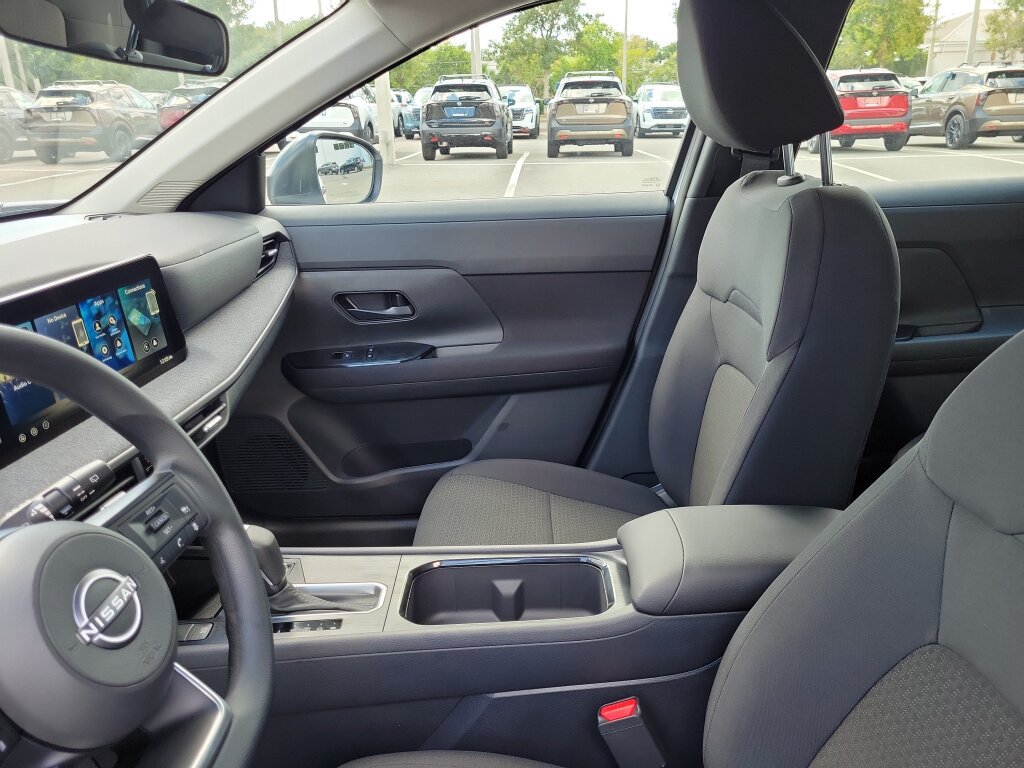 New 2027 Nissan Kicks S FWD image 17