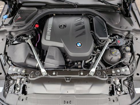 Used 2026 BMW 530i xDrive w/ M Sport Package AWD/4WD image 44