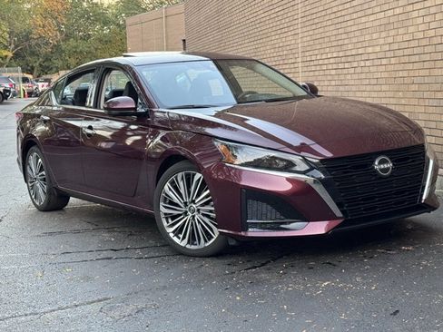 Used 2024 Nissan Altima 2.5 SL image 4