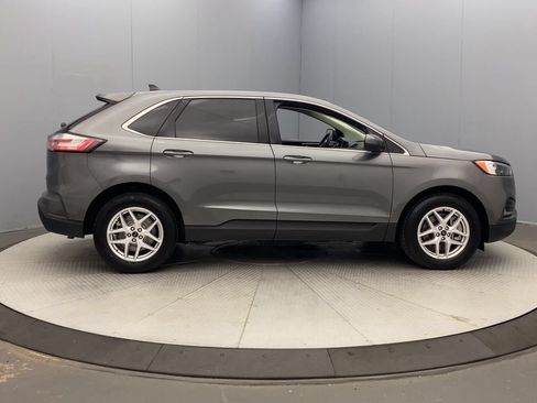 Used 2024 Ford Edge SEL AWD/4WD image 6