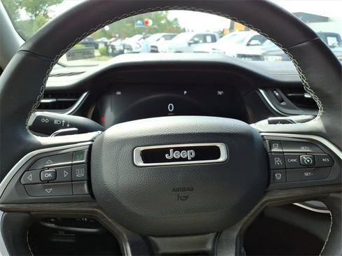 Used 2022 Jeep Grand Cherokee L Limited w/ Trailer Tow Group (B) image 18