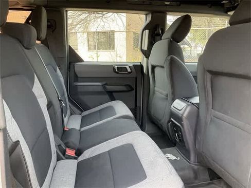 Used 2022 Ford Bronco Base image 15