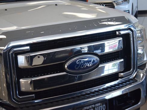 Used 2011 Ford F250 Lariat w/ Lariat Interior Pkg RWD image 6