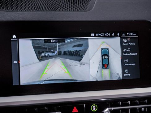 Used 2021 BMW 330i xDrive 330i xDrive w/ M Sport Package image 22