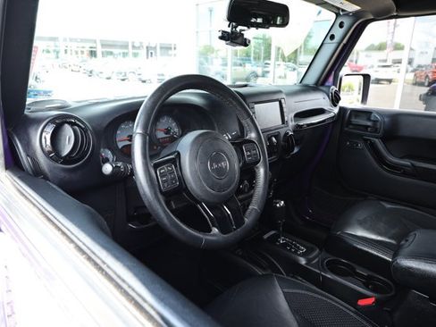 Used 2017 Jeep Wrangler Unlimited Sahara AWD/4WD image 20