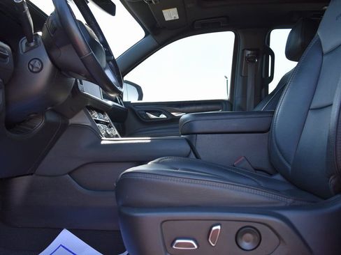 Used 2022 GMC Yukon Denali w/ Max Trailering Package image 8