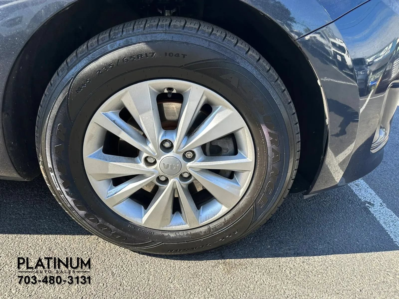 Used 2017 Kia Sedona LX w/ LX Essentials Premium Package FWD image 20