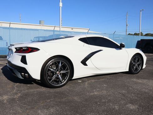 Used 2021 Chevrolet Corvette Stingray Preferred Cpe w/ 2LT image 2